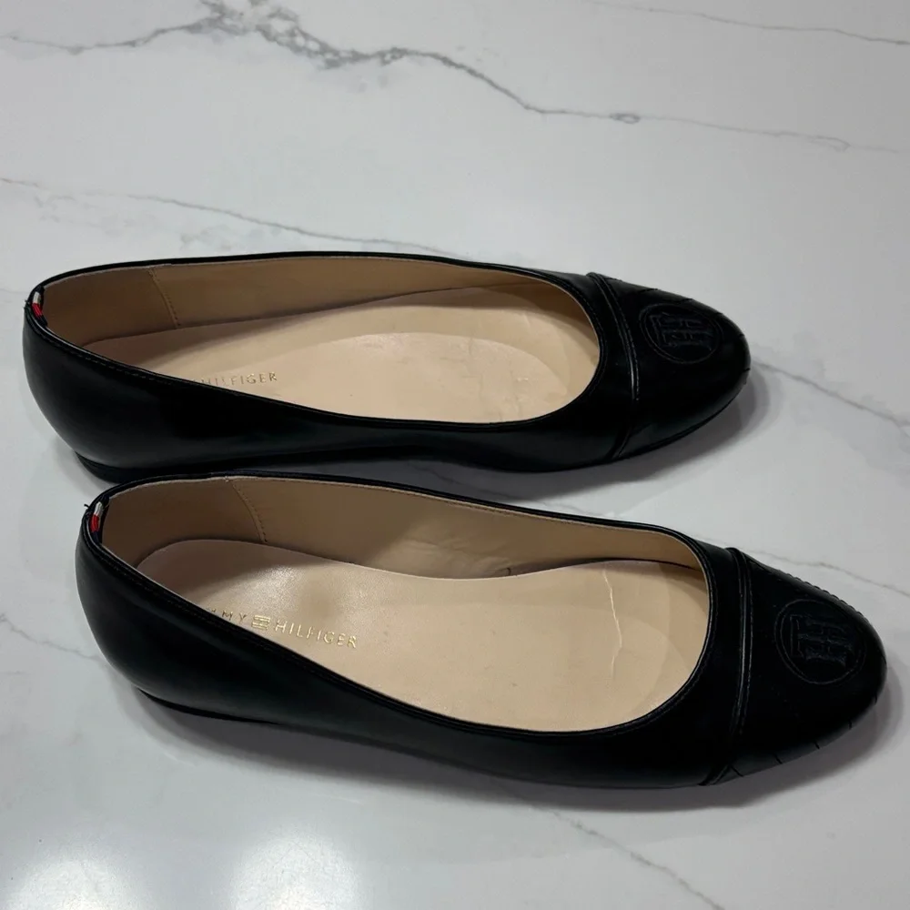 Tommy Hilfiger Black Leather Flats with Logo